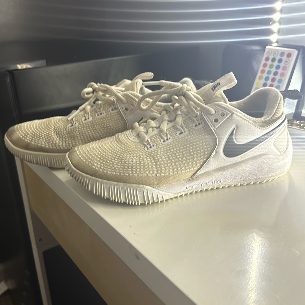 volleyball shoes
